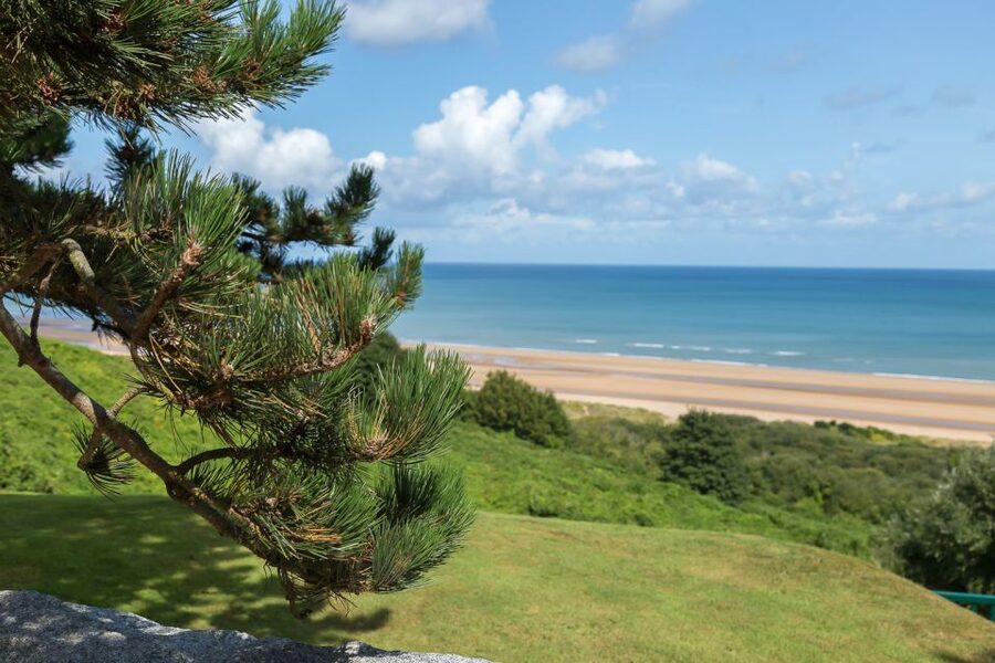 From Paris: Normandy Landing Beaches D-Day Tour by Minibus - Longues sur Mer: the Atlantic Wall battery viewpoint from the German side