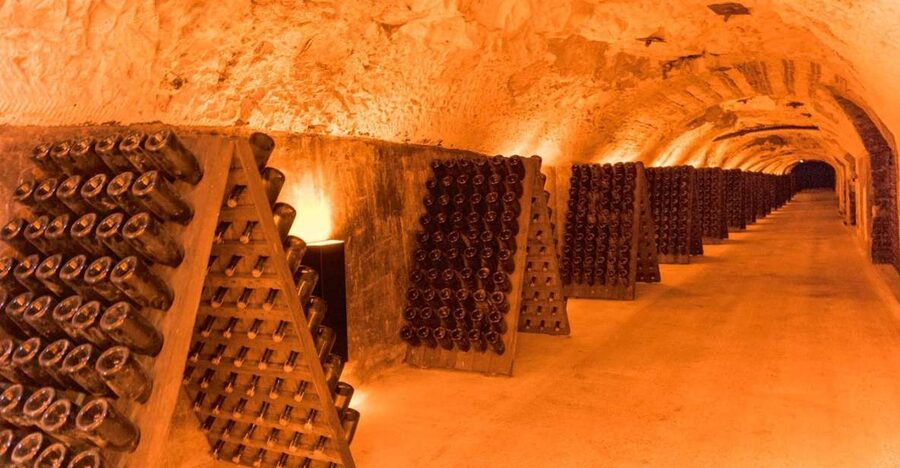 From Paris: Private Champagne Tour, Tastings at Moet&Chandon - Moët & Chandon cellars: the famous house, handled your way