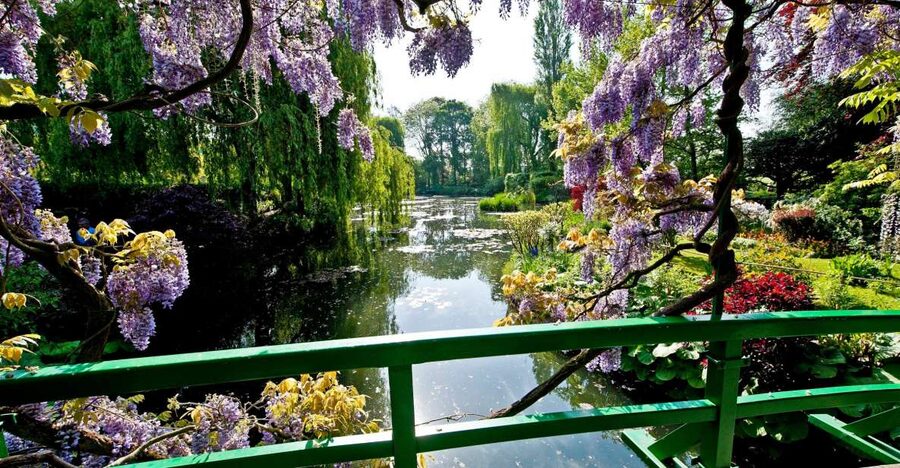 From Paris: Private Day Trip to Giverny and Auvers sur Oise - Comfort tips and small rules that prevent headaches
