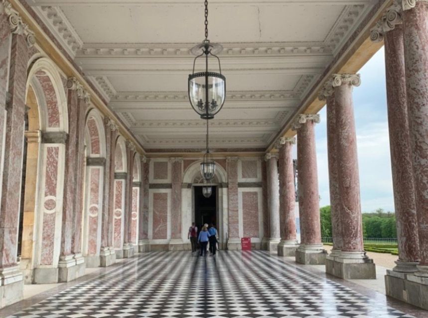 From Paris: Versailles Bike Tour with Gardens & Palace Entry - Stop 8: Queen’s Hamlet, plus Marie-Antoinette’s private world