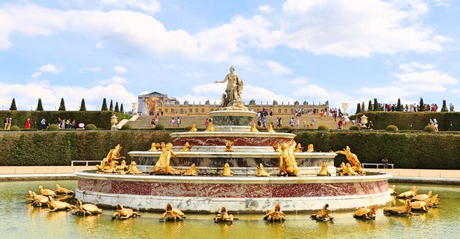 From Paris: Versailles Guided Tour with Skip-the-Line Ticket - Half-day Versailles: why this format works