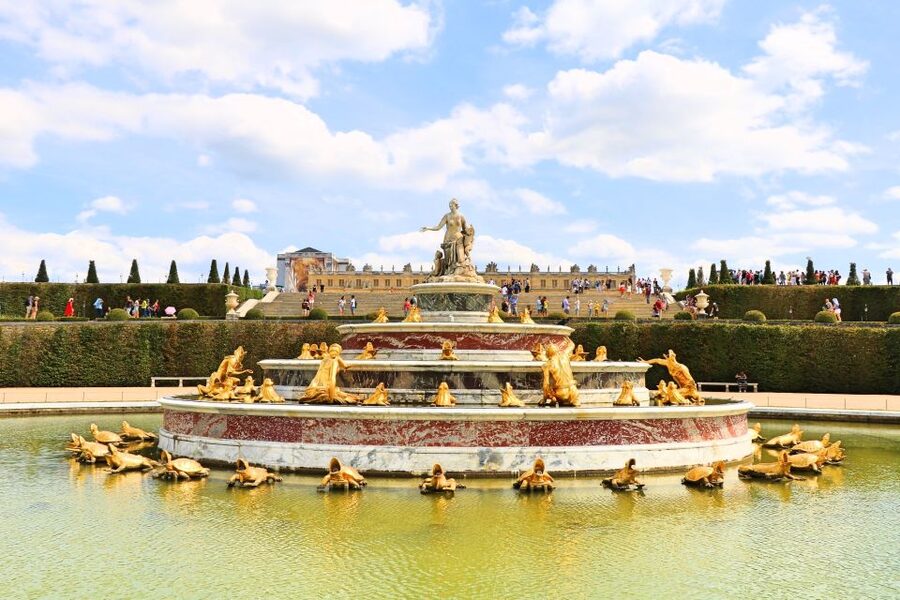 From Paris: Versailles Guided Tour with Skip-the-Line Ticket - Getting to Versailles from central Paris without chaos