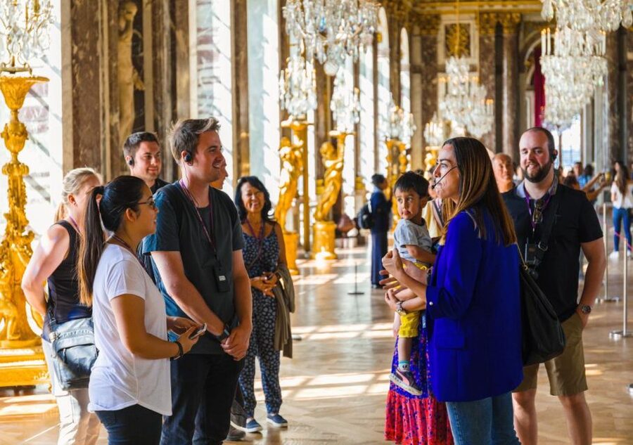From Paris: Versailles Palace and Gardens Guided Day Trip - Hall of Mirrors and photo stops: timing that lets you actually see
