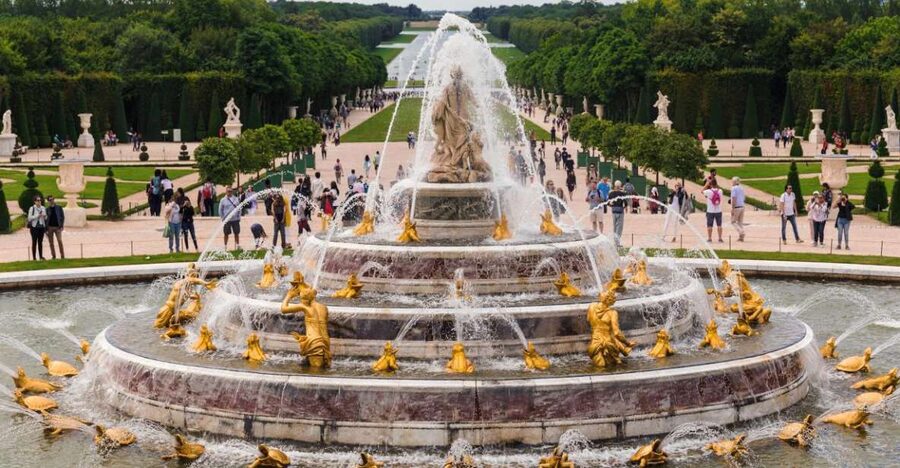 From Paris: Versailles Palace and Gardens Guided Day Trip - Skip-the-line entry: what you gain inside the Palace