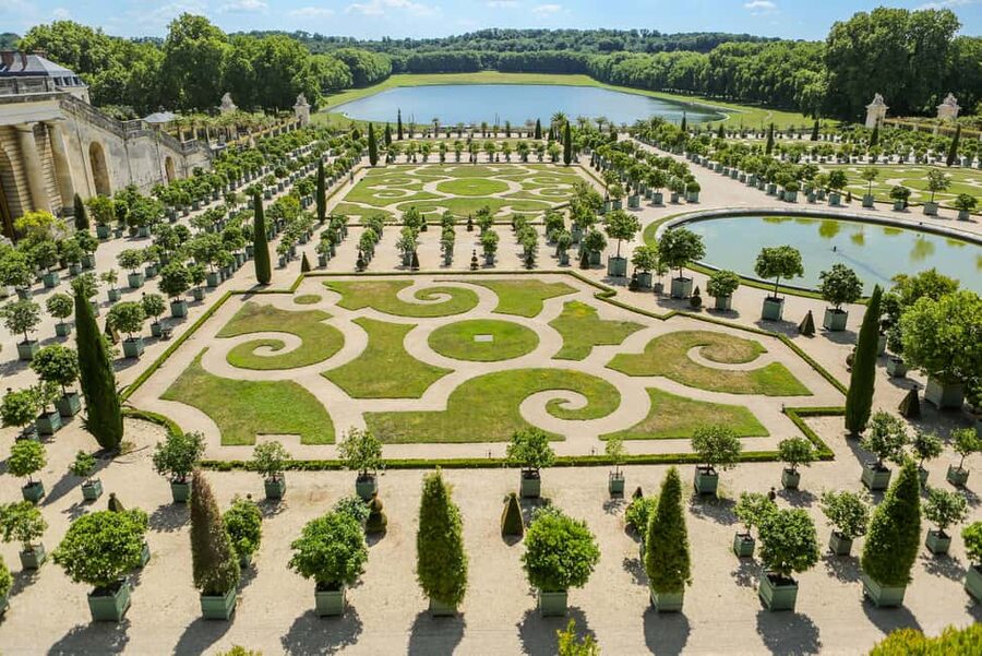 From Paris: Versailles Palace Small Group Half-Day Tour - Versailles in a 4-hour format: what you really get
