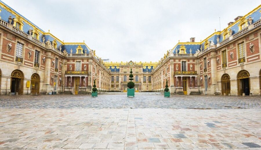 From Paris: Versailles Palace Small Group Half-Day Tour - Hall of Mirrors and Queen’s private apartments: the wow, plus the contrast