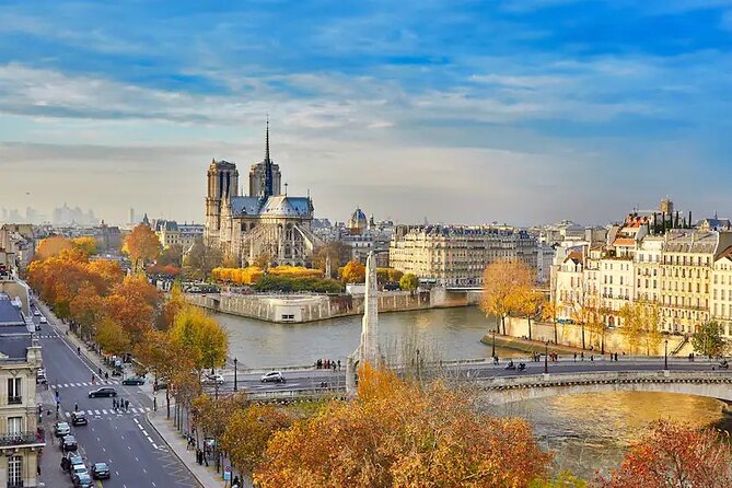 Full-Day Private Tour in Paris with Driver Sightseeing tour - Price and value for a group up to 6