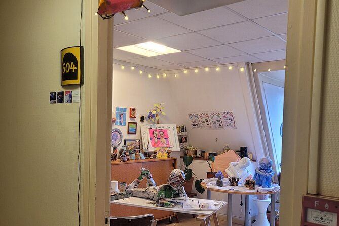 Fun Painting Class in a Professional Art Studio with a View - Who This Class Fits Best in Real Life