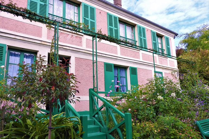 Giverny Monet House and Gardens Skip the line Walking tour - Meeting at La Capucine Giverny and Starting Promptly
