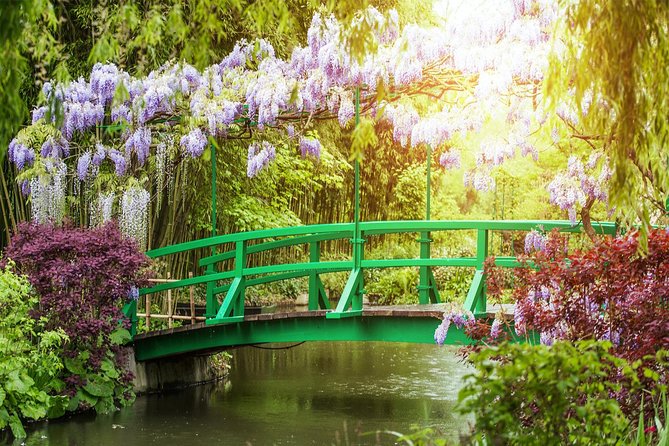 Giverny Monet's Garden & Auvers-sur-Oise with Van Gogh House Full Day From Paris - Quick takeaways before you go