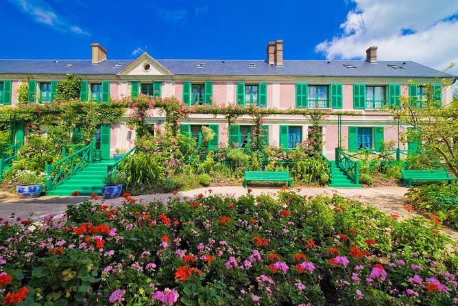 Giverny Monet's Garden & Auvers-sur-Oise with Van Gogh House Full Day From Paris - Clos Normand at Fondation Claude Monet: the garden that people dream about