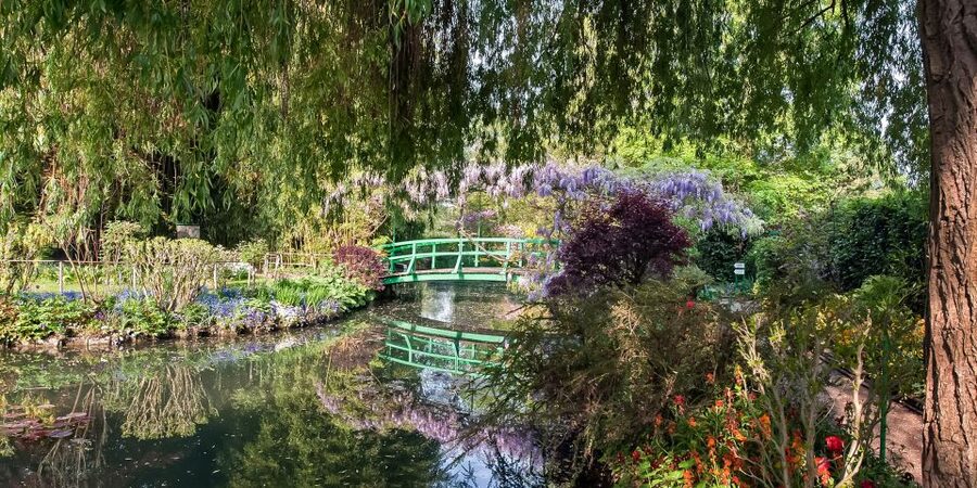 Giverny: Monet's House and Gardens Guided Tour - What the 2 hours really covers, and what it does not