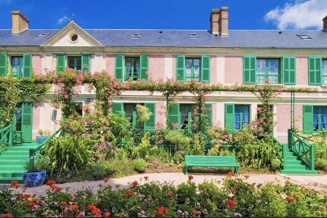 Giverny: Monet's House & Gardens Private Guided Walking Tour - Price and value: does $380.66 per person make sense?