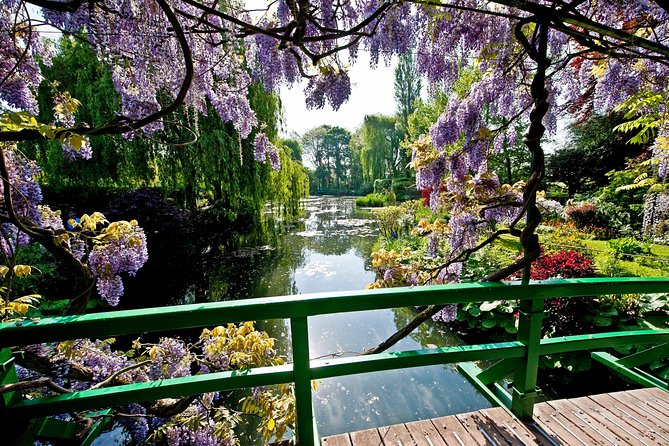 Giverny Monet's House & Versailles Palace Private Day Trip from Paris - What you’re really buying: a guided “two-stop” day from Paris