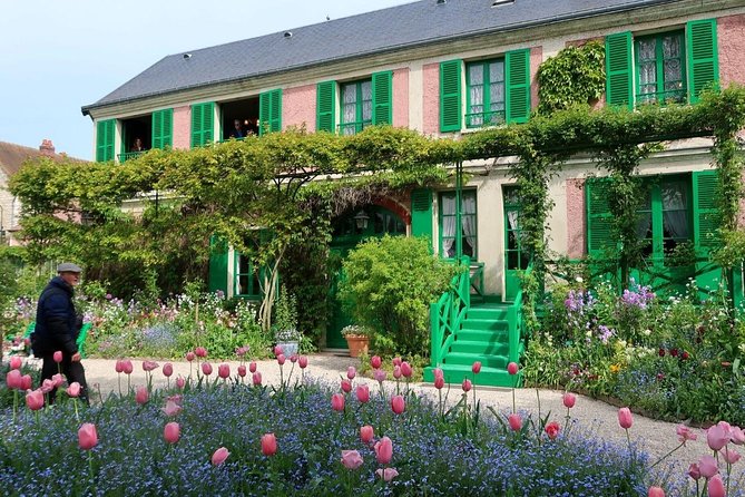 Giverny Private Tour: Monet's House & Garden - A private Giverny day with real guidance, not just a timetable
