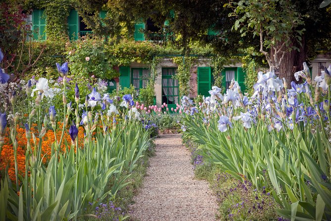 Giverny Private Trip with Monet's House, Gardens & Impressionism Museum - Extra time in Clos Normand: a second, slower look