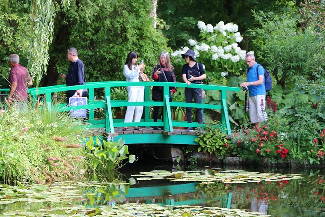 Giverny's House & Gardens plus Versailles Palace Day Trip with Lunch from Paris - How this Monet and Versailles day trip works