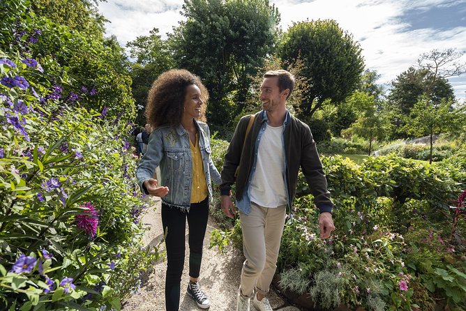 Giverny & Versailles Audio Guided Day Trip with Lunch from Paris - Price and logistics: what you are really paying for