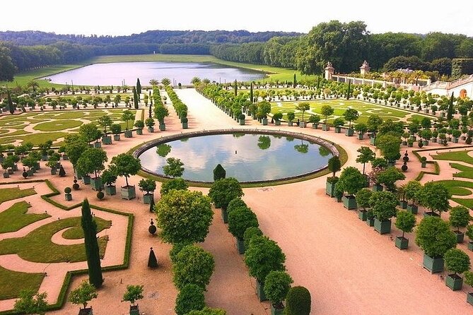 Giverny & Versailles Day Trip From Paris with Professional Guide - Weather, pace, and realistic expectations for two headline sites
