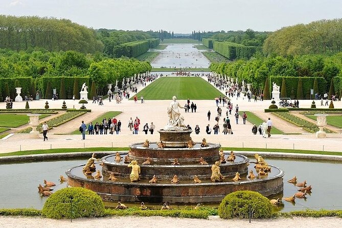 Giverny & Versailles Day Trip From Paris with Professional Guide - Should you book this Giverny and Versailles day trip?