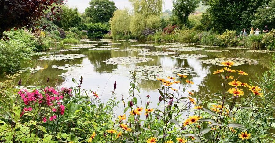 Giverny Versailles Trianon Small Group by Minivan from Paris - Free Time in Giverny: Village Strolls, Lunch Choices, and a Museum Add-On