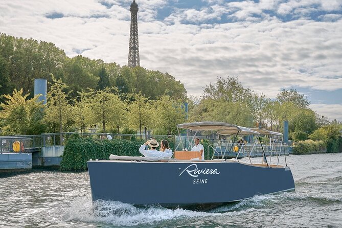 Guided Luxury River Cruise & Walking Tour of Paris' Monuments - Morning coffee, croissants, or evening champagne on board