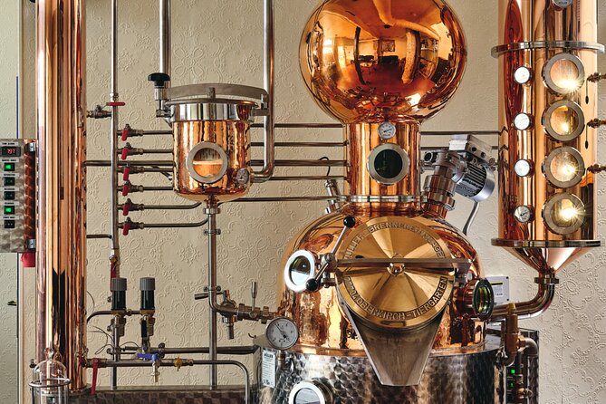 Guided Tour and Tasting at the Distillerie Baccae Paris - The tasting finale: how to make the most of it