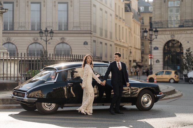 Guided tour of Paris in Citroën Traction Avant or DS 21 - Place de la Concorde and the Avenue, your fast orientation in Paris