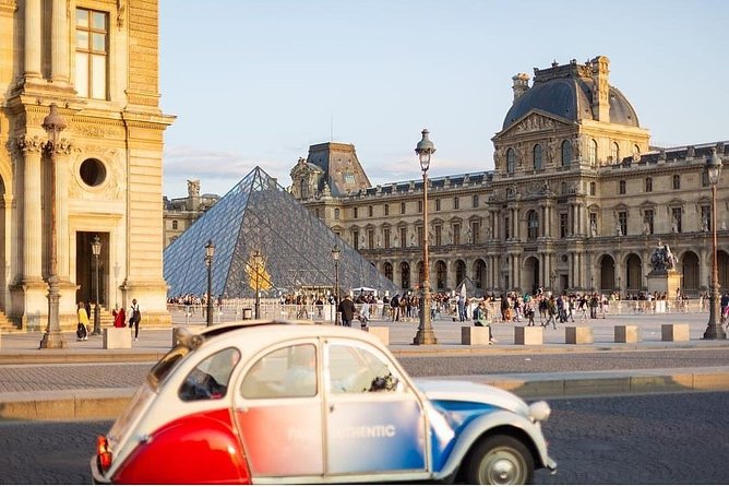 Half day trip in Paris in a vintage and convertible car with a Parisian - English guidance and the one thing to confirm
