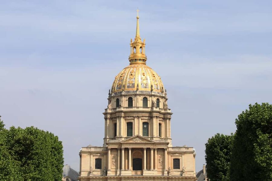 Highlights of Paris Bike Tour in English or Dutch - Biking comfort, gear, and what to bring for a smooth ride
