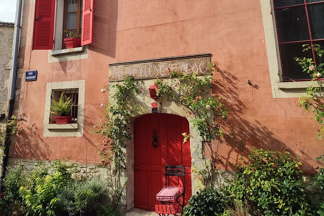Hiking Adventure in Van Gogh's Footsteps with 6 miles walk - Auvers-sur-Oise village guide: the last 70 days in real streets
