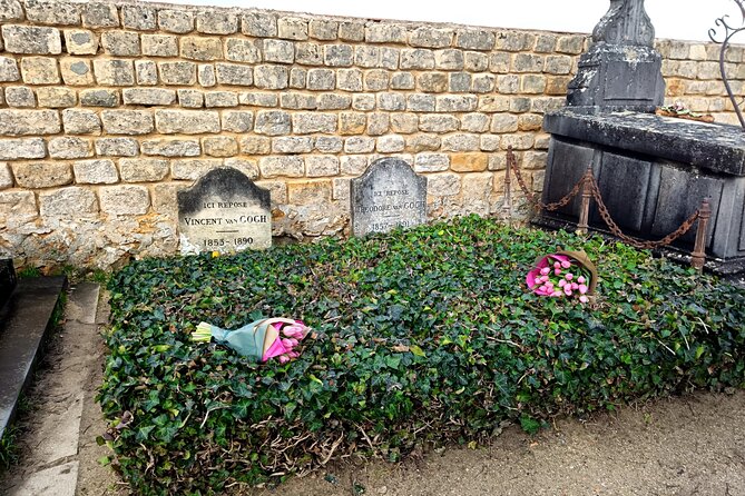 Hiking Adventure in Van Gogh's Footsteps with 6 miles walk - Eglise Notre-Dame d’Auvers: where a famous painting’s setting becomes real