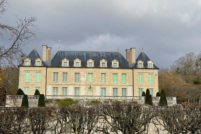 Hiking Adventure in Van Gogh's Footsteps with 6 miles walk - Victor and the small-group advantage