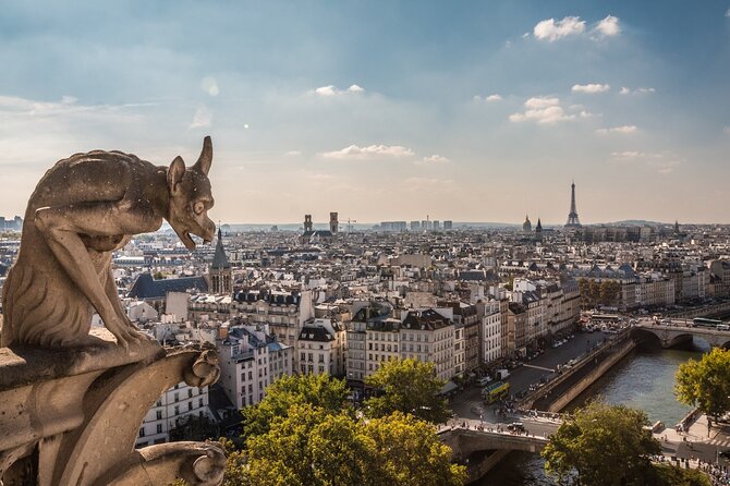 Historic Heart of Paris: Île de la Cité Walking Tour - Conciergerie: from medieval palace to Revolutionary prison