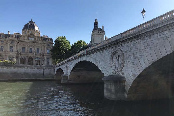 Historical Paris Walking Tour to Vibrant Food Market - Why the Seine and the 12th arrondissement make this walk work