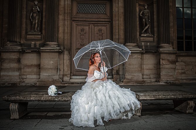 Iconic Portraits in an Exclusive Photoshoot at the Eiffel Tower - Stop 3 at Pont de Bir-Hakeim: where architecture helps your portraits pop