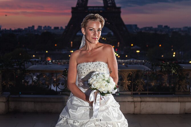 Iconic Portraits in an Exclusive Photoshoot at the Eiffel Tower - Who this shoot suits best, and who might want a different option