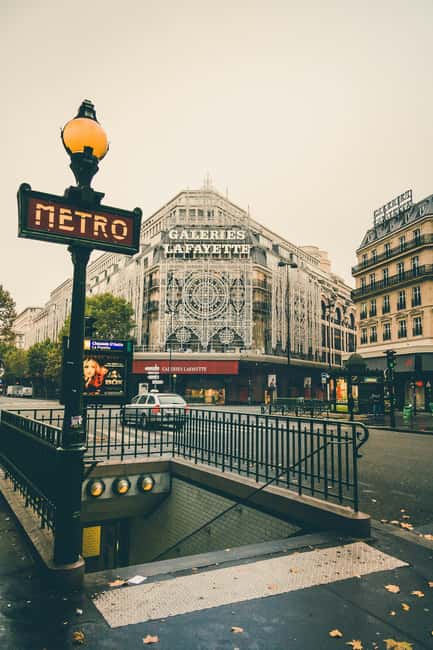Île de la Cité: A Private Tour of Paris' Most Famous Monuments - Notre-Dame and Sainte-Chapelle, Where the Guide Changes How You See Them