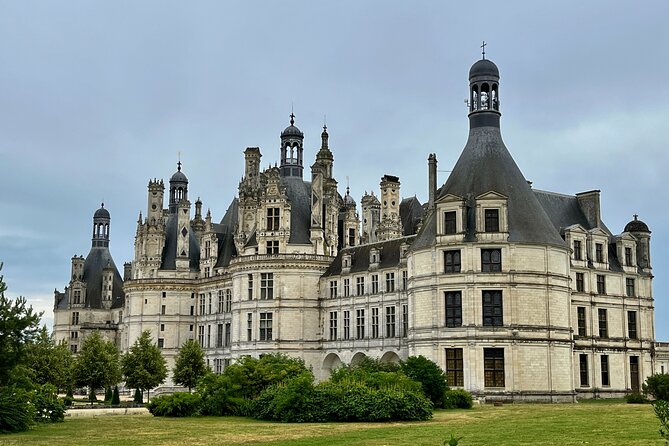 Incredible Loire castles tour with lunch and a vineyard visit - Chateau de Chambord: Francis I’s Hunting-Lodge Masterpiece