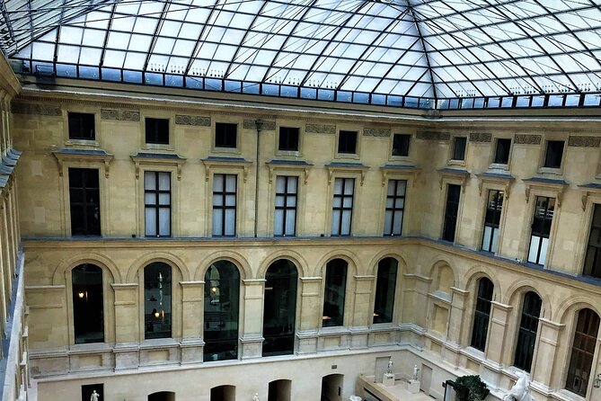 Insider Louvre: from a Royal Palace to a museum - Stop experience inside the Louvre: what you can expect