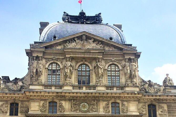 Insider Louvre: from a Royal Palace to a museum - Group size and the guide factor: why Ivan and Thierry show up