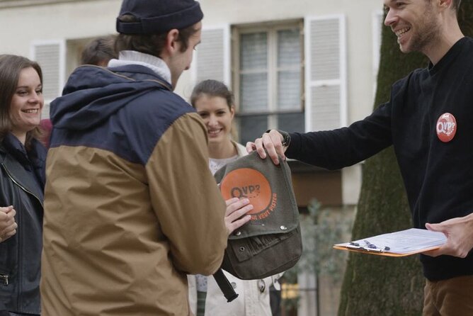 Investigation game - Montmarte - Place Marcel Aymé: Starting Where the Game Actually Begins