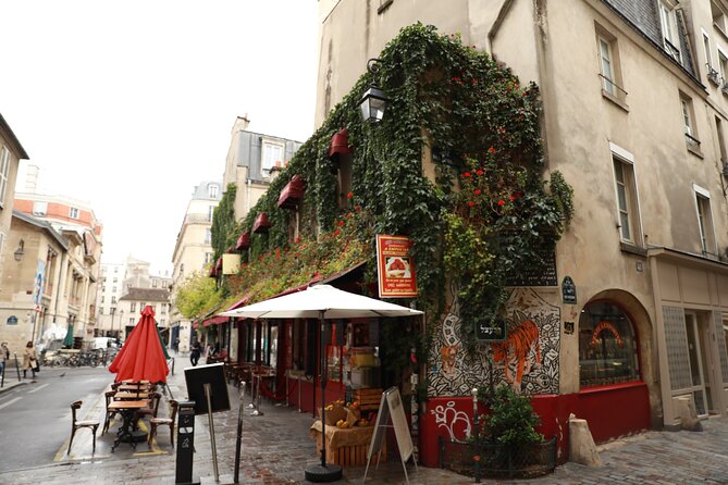 Jewish History Private Tour - Rue François Miron and the Black Plague perspective