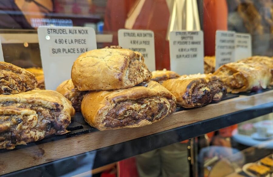 Jewish Marais - Yiddish world : Walking tour and pastries - Rue des Rosiers and the Pletzl: where Jewish life shows up in plain sight