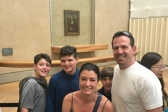 Kid Friendly Private Paris Louvre Tour with Tickets - The 2-hour Louvre plan that doesn’t forget the classics