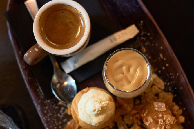 -Kids friendly- Eat, play, love Montmartre: 3H Walking Food Tour - Landmark Sprint: Dalida Statue and the Rue de l’Abreuvoir Picture Stops