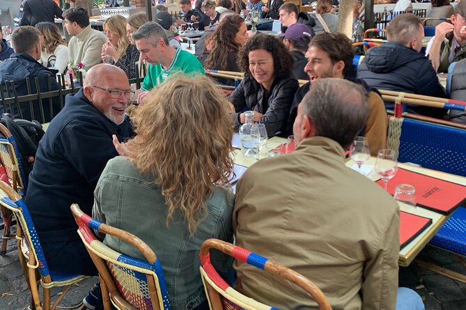 -Kids friendly- Eat, play, love Montmartre: 3H Walking Food Tour - Place du Tertre Finale With a Secret Spot and Group Celebration