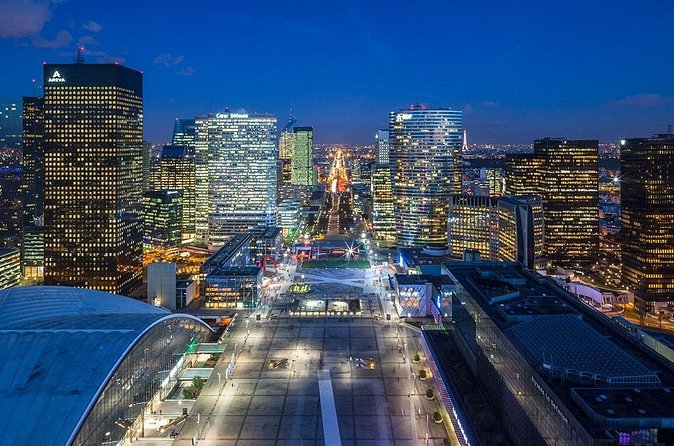 La Defense Private Transfer to Airport or Central Paris - Comfort, Communication, and Small Friction Points to Consider