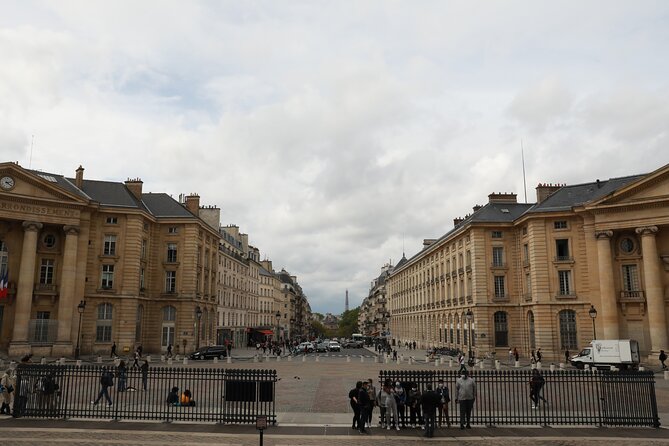 Latin Quarter 2-Hour Private Walking Tour - What you actually get from the private art historian guide