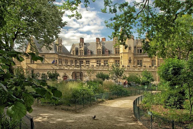 Latin Quarter Paris Private Tour - Local cafés and wine and cheese shops that feel like real Paris